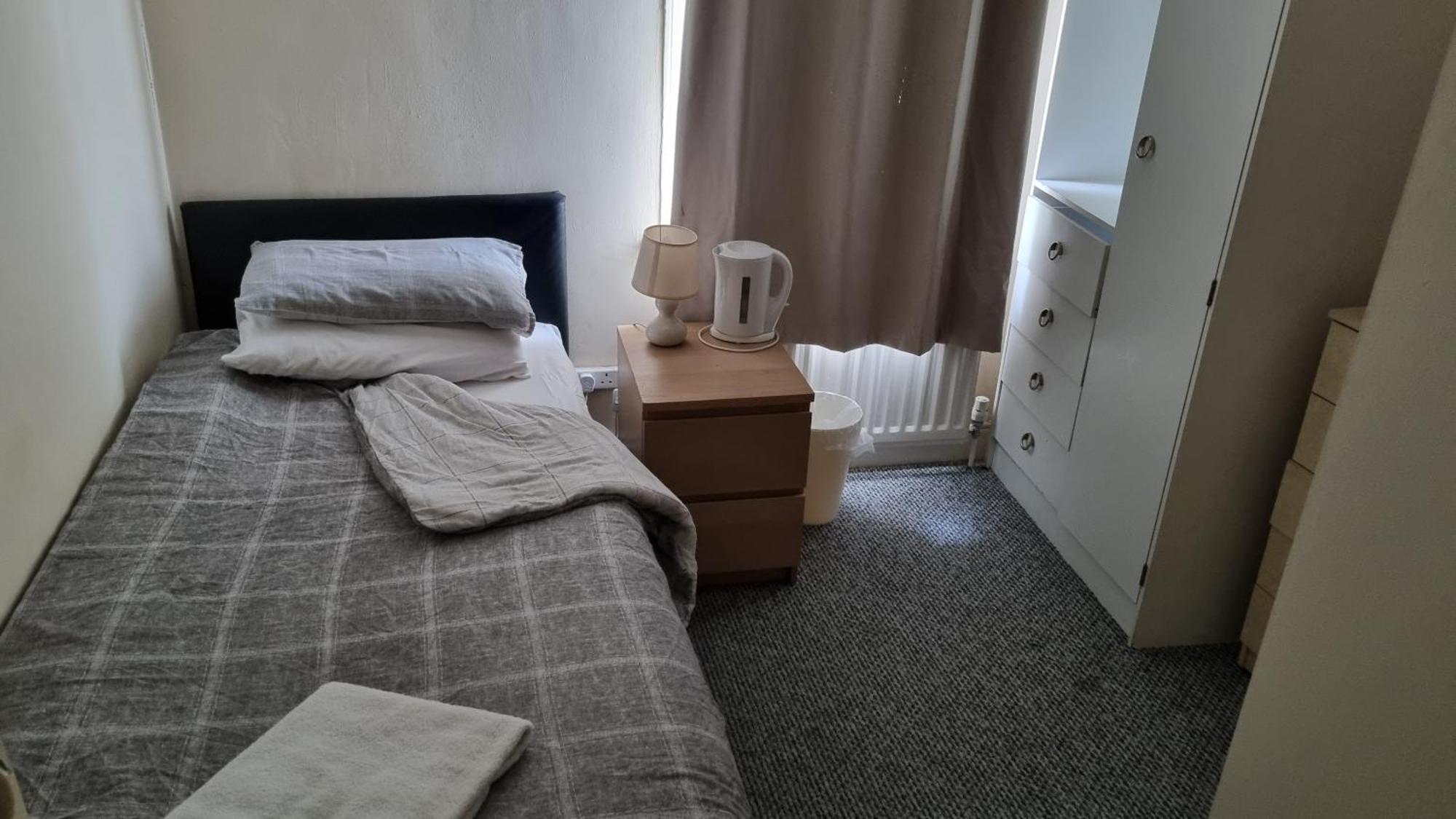 Shamrock Guest House Gravesend Esterno foto