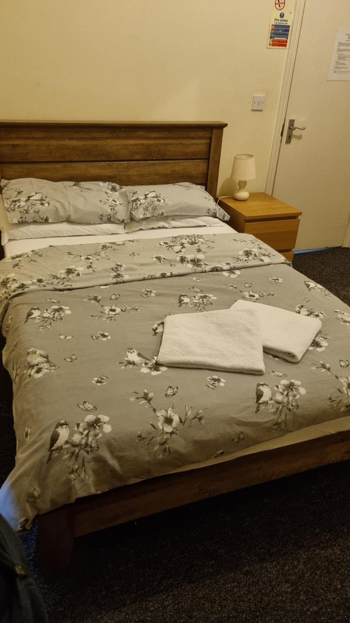 Shamrock Guest House Gravesend Esterno foto